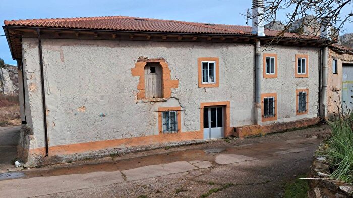 Casa en venta de 3 habitaciones en Castilla y León, Burgos