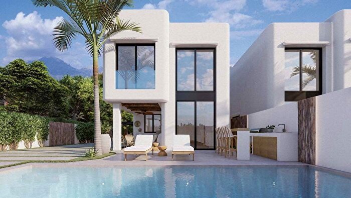 Casa en venta de 4 habitaciones en Comunitat Valenciana, Alicante