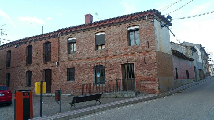 Casa en venta de 3 habitaciones en Villacarralón, Valladolid