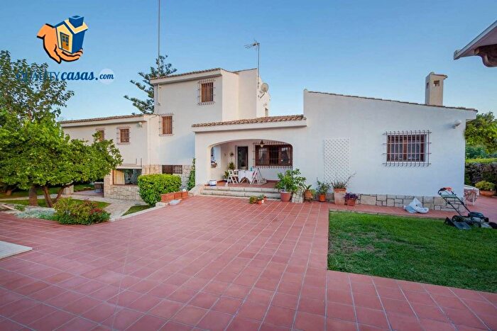 Casa en venta de 5 habitaciones, Comunitat Valenciana, Alicante