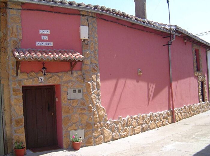 Castilla y León, León: Casa en venta de 3 habitaciones