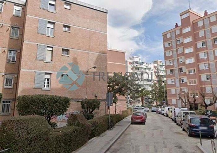 Piso en venta de 3 habitaciones, Latina, Aluche