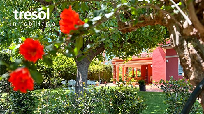 Casa en venta de 6 habitaciones, Manantiales Lagar Cortijo, Alhaurín de la Torre