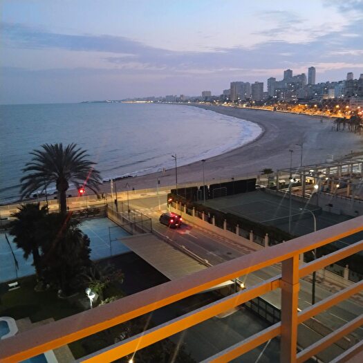 Playa Muchavista, El Campello: Piso en venta de 2 habitaciones