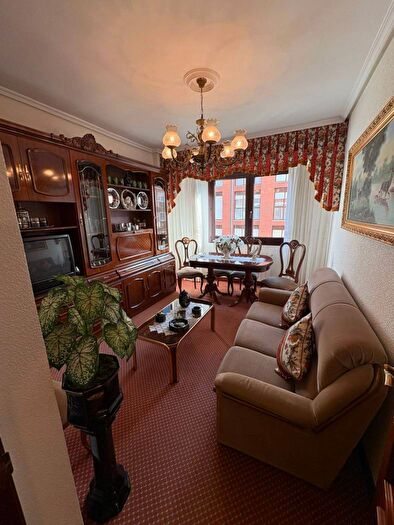 Casas en venta y pisos alquiler - 2