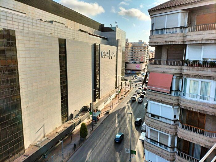 Comunitat Valenciana, Alicante: Piso en venta de 4 habitaciones