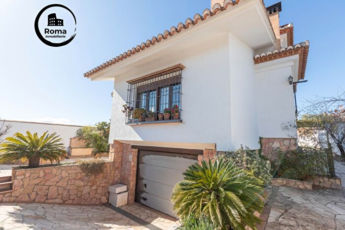 Casa en venta de 3 habitaciones, Urbanizaciones, Alhendín