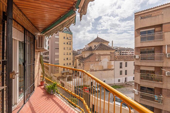 Andalucía, Granada: Piso en venta de 6 habitaciones