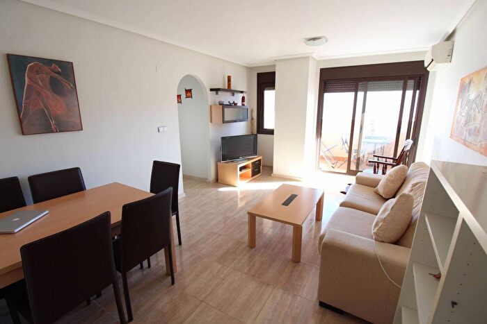 Casa en venta de 3 habitaciones, Comunitat Valenciana, Alicante