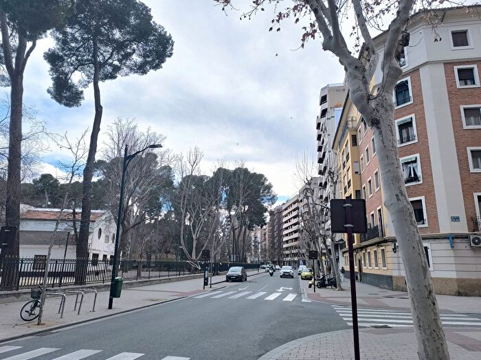 Piso en venta de 4 habitaciones en Centro, Albacete Capital