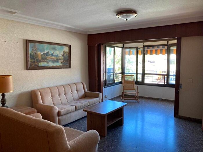 Piso en venta de 4 habitaciones, San Blas, Barrio de San Blas