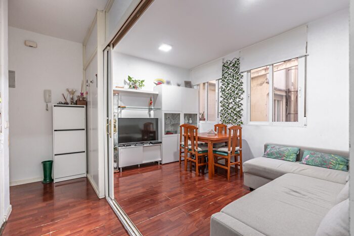 Piso de 1 habitación en venta en Centro, Embajadores Lavapiés