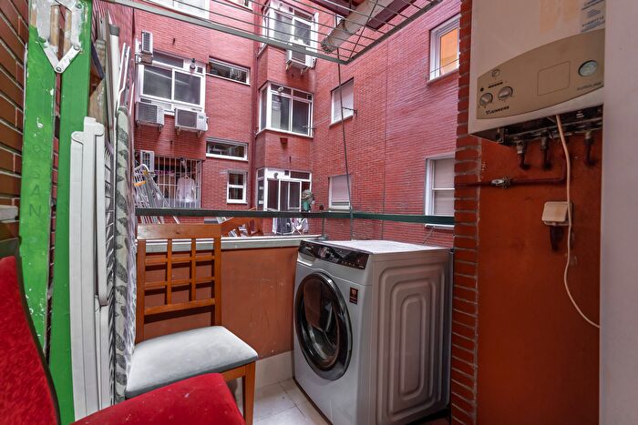 Casas en venta y pisos alquiler - 2
