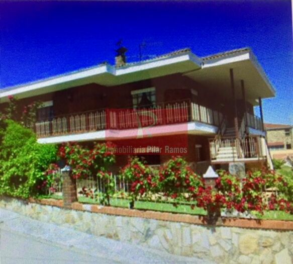 Casa en venta de 4 habitaciones, Santovenia de la Valdoncina, León