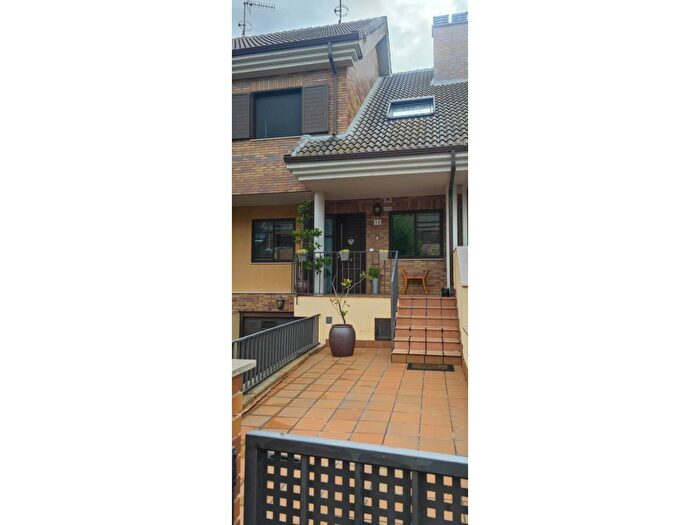 Castilla y León, León: Casa en venta de 4 habitaciones