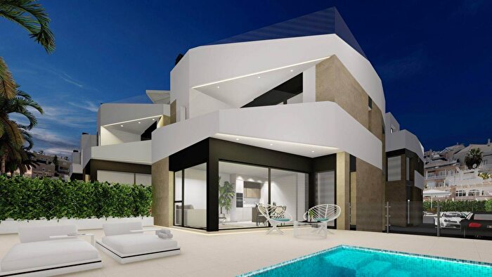 Casa en venta de 3 habitaciones, Comunitat Valenciana, Alicante