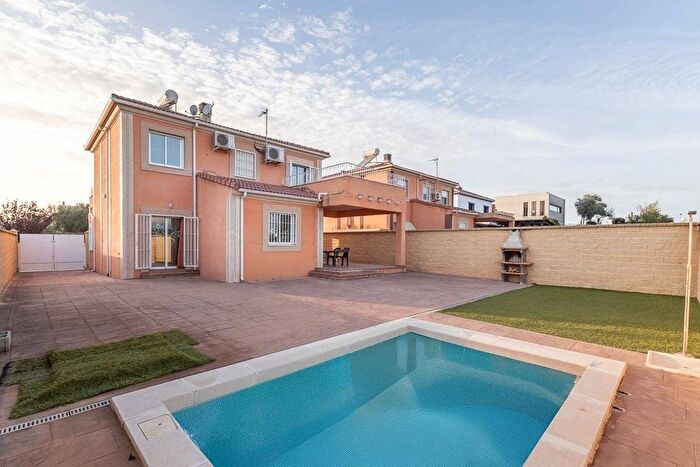 Casa en venta de 4 habitaciones: Andalucía, Granada