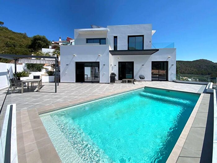 Casa de 4 habitaciones en venta en Comunitat Valenciana, Alicante