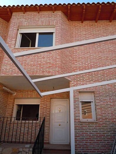 Casa de 3 habitaciones en venta en Castilla La Mancha, Guadalajara