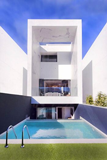 Casa en venta de 3 habitaciones en Comunitat Valenciana, Alicante