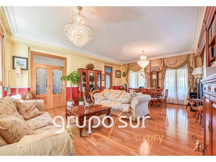 Casas en venta y pisos alquiler - 3