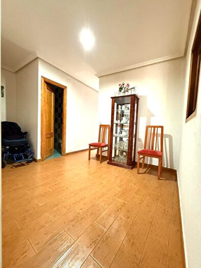 Casa en venta de 3 habitaciones: San Roque Ronda Norte, Badajoz Capital