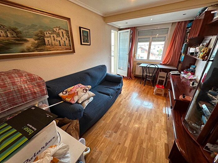 Piso en venta de 3 habitaciones, Zona Sur Barrio Cortes, San Agustín Parque Europa