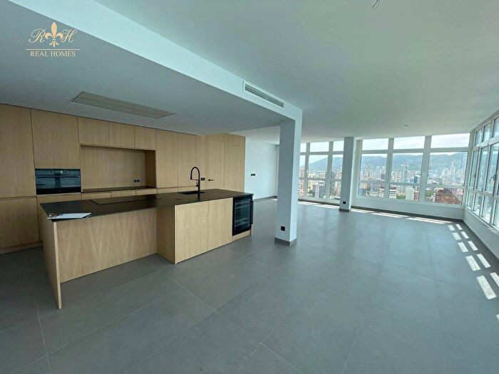 Casa en venta de 3 habitaciones en Comunitat Valenciana, Alicante