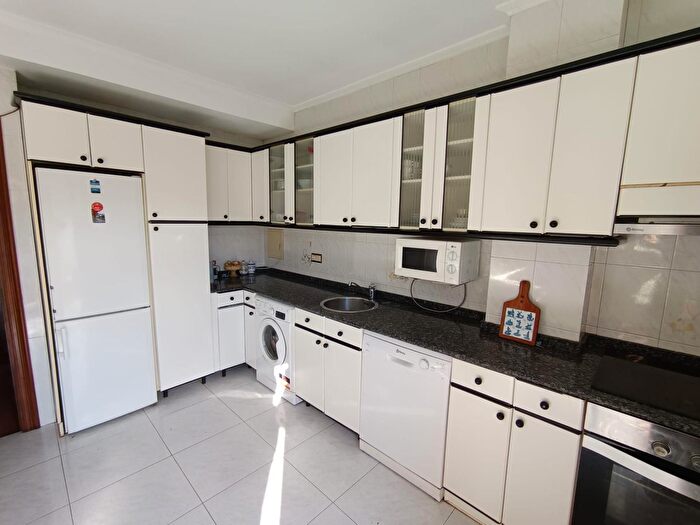Piso en venta de 3 habitaciones: Güeñes, Bizkaia