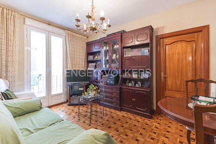 Piso en venta de 3 habitaciones en Retiro, Ibiza de Madrid