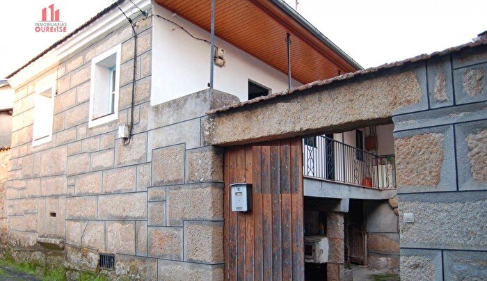 Casa en venta de 3 habitaciones en Galicia, Ourense