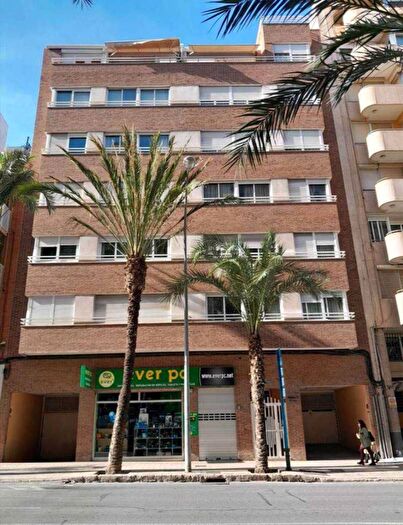 Piso en venta de 4 habitaciones en Comunitat Valenciana, Alicante