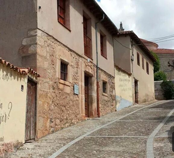 Casa en venta de 7 habitaciones en Lerma, Burgos