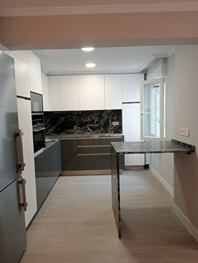 Casas en venta y pisos alquiler - 2