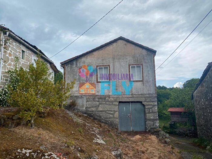 Casa en venta de 2 habitaciones, Galicia, Ourense