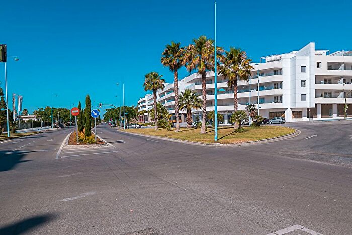 Piso en venta de 3 habitaciones, San Pedro de Alcántara, Nueva Alcántara
