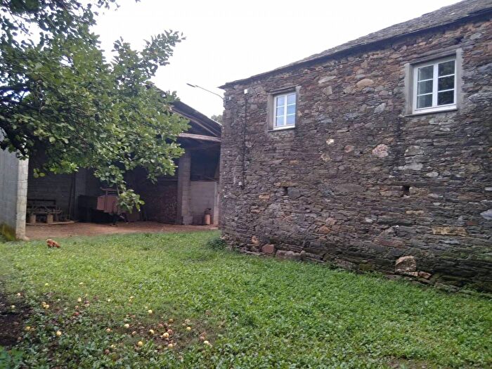 Casa en venta de 3 habitaciones en Galicia, Lugo