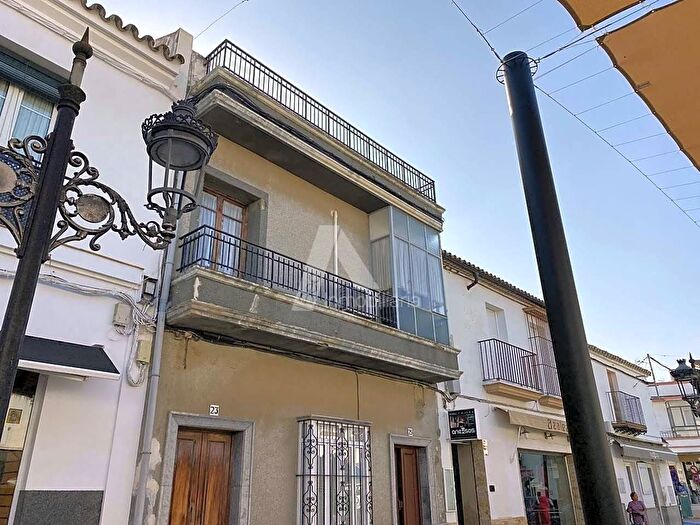 Andalucía, Sevilla: Piso en venta de 4 habitaciones