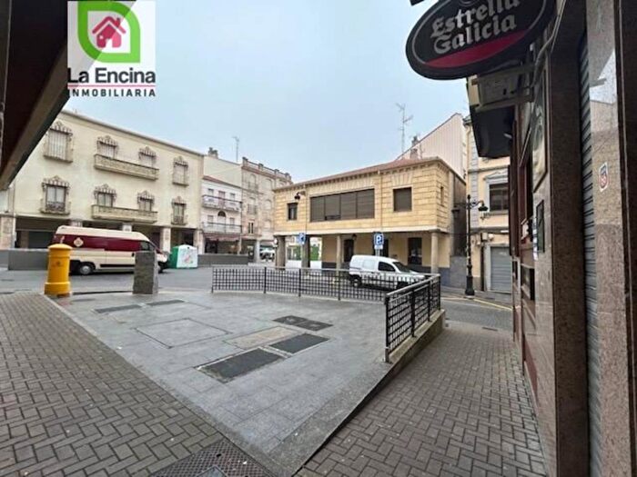 Piso de 4 habitaciones en venta en Castilla y León, Salamanca