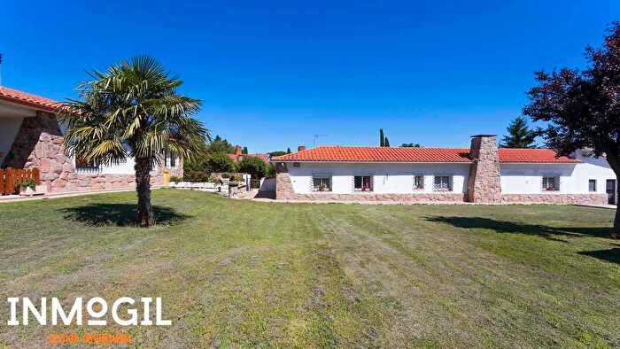Casa de 10 habitaciones en venta en Moncloa Aravaca, Valdemarín