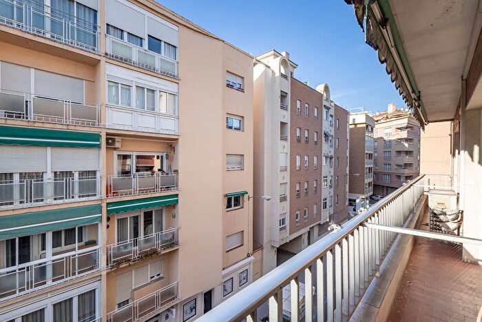 Piso de 5 habitaciones en venta en Centro, Centro Sagrario