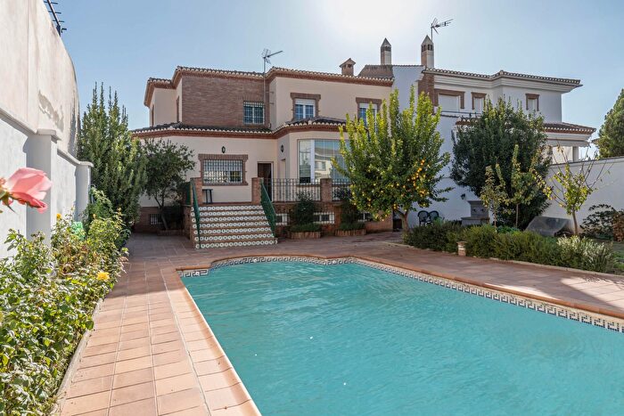 Santa Fe, Granada: Casa en venta de 5 habitaciones