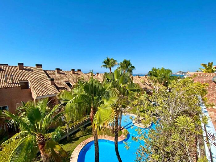 Casa en venta de 8 habitaciones, Comunitat Valenciana, Alicante
