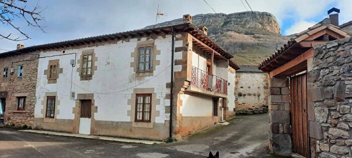 Casa de 3 habitaciones en venta en Cantabria, Cantabria