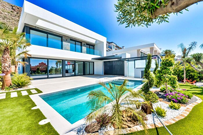Casa en venta de 4 habitaciones, Finestrat, Comunitat Valenciana