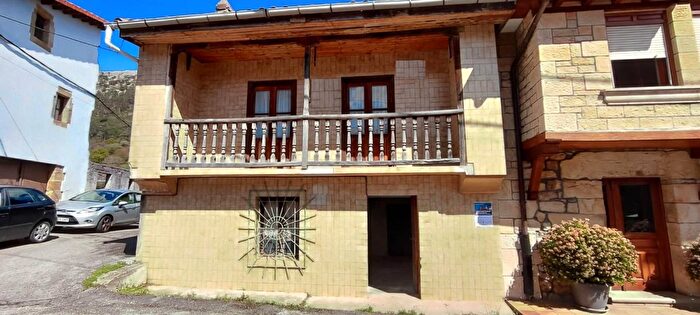 Casa en venta de 3 habitaciones, Cantabria, Cantabria