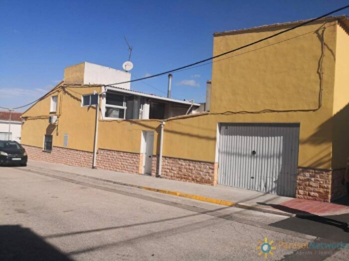 Casa en venta de 5 habitaciones en Comunitat Valenciana, València