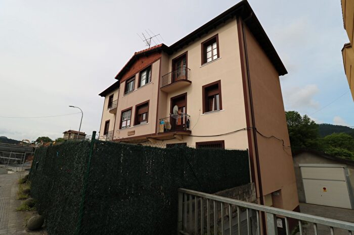 Piso en venta de 3 habitaciones: Lemoa, Bizkaia