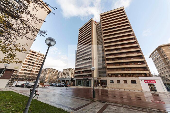 Piso en venta de 4 habitaciones, Comunidad Foral de Navarra, Navarra