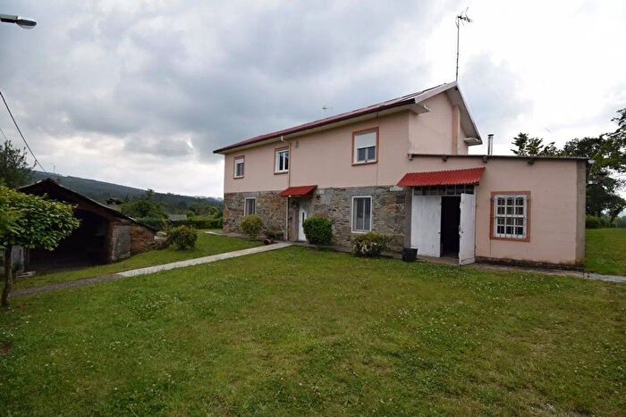 Casa en venta de 4 habitaciones, Galicia, A Coruña